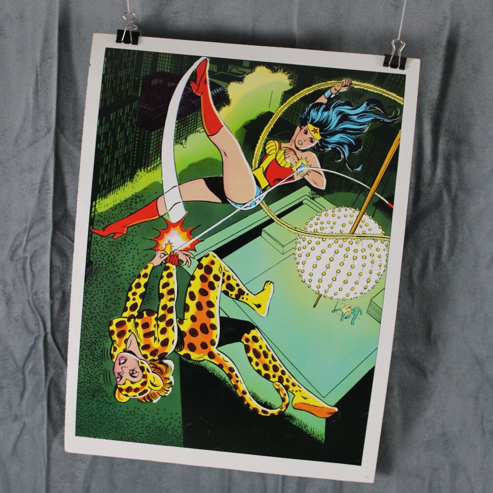 Vintage DC Poster - Cheetah vs Wonder Woman 1978 DC Poster Book - Paper Poster